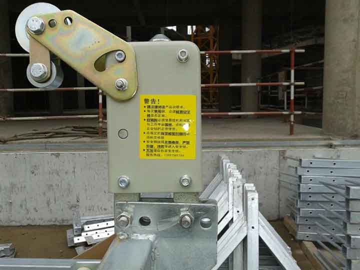 提升機、安全鎖、電箱及配件